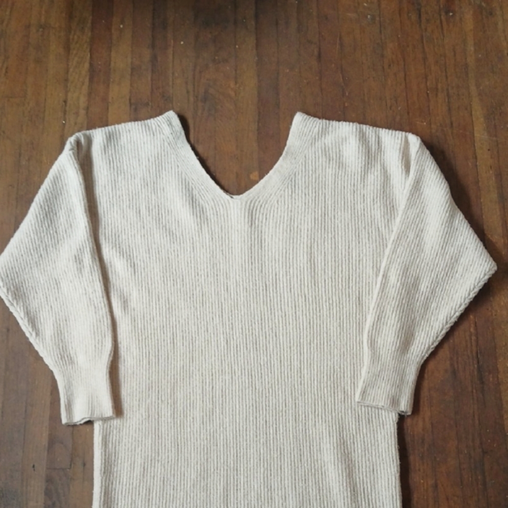 Express Cream V-Neck Sweater Ribbed Knit Tunic - Picture 3 of 13